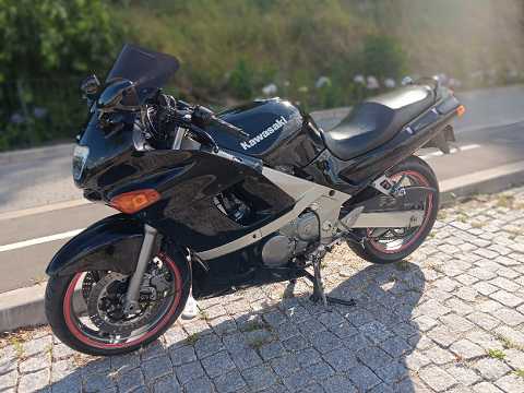 KAWASAKI ZZR 