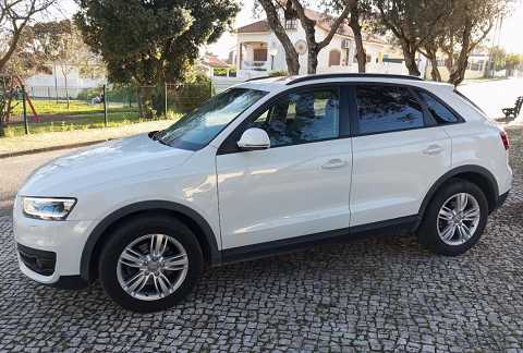 AUDI Q3 