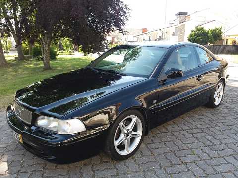 VOLVO C70 