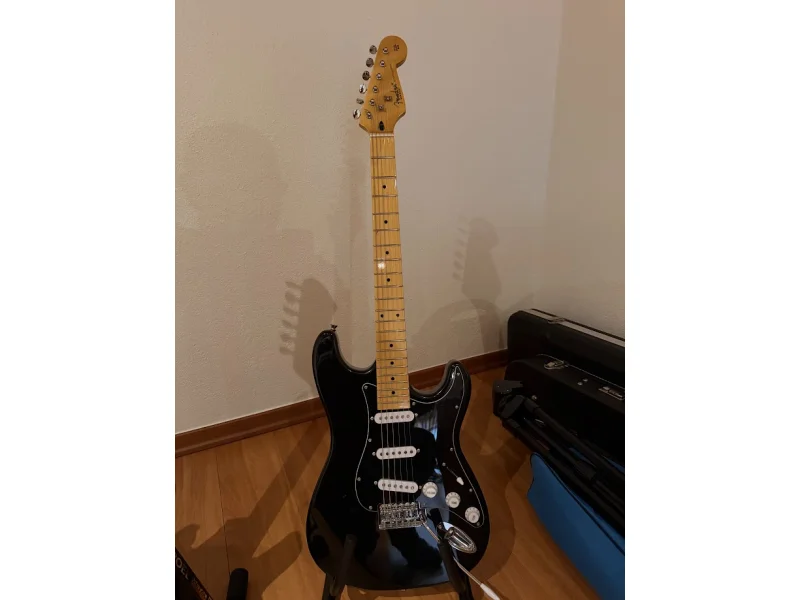 Guitarra Electrica Cópia Fender Straocaster David Gilmour não é Fender