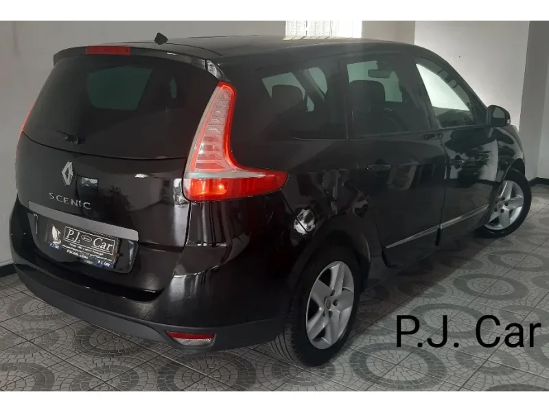 Renault Grande Scénic III Dynamique 1.5 DCI 110 CV